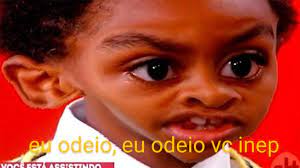 eloyzavic's tweet photo. o inep não deve saber o tamanho da responsabilidade que tem né?! porque não é uma simples nota, é uma vida, anos de desgastes, crises de ansiedades vividas, pressão da família, para no final fazer essa vagabundagem com os alunos?  #REVISAODAREDACAO https://t.co/ei5sRC9dQC