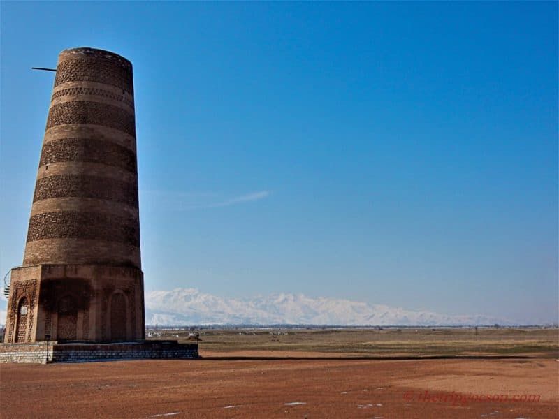 Баласагун. Минарет Бурана Киргизия. Токмак башня Бурана. Нарын башня Бурана. Башня Бурана Чуйская область.