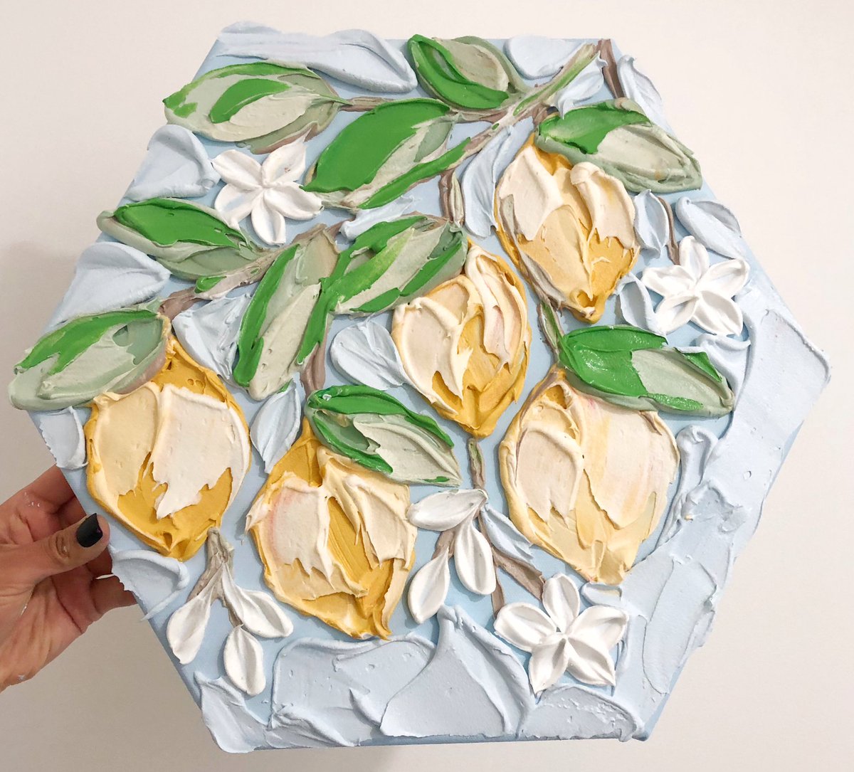 BTCBYYAYA's tweet photo. Lemons are coming back 🍋

April 4th at noon cst! https://t.co/EGSeJQfca5