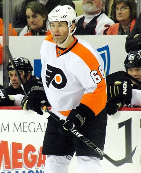 PenguinsJesus's tweet photo. “I root for the logo on the front, not the name on the back of the jersey.”

Oh yeah? Try not gagging if you saw this while riding along on your high horse. https://t.co/tn8wbRzoVS