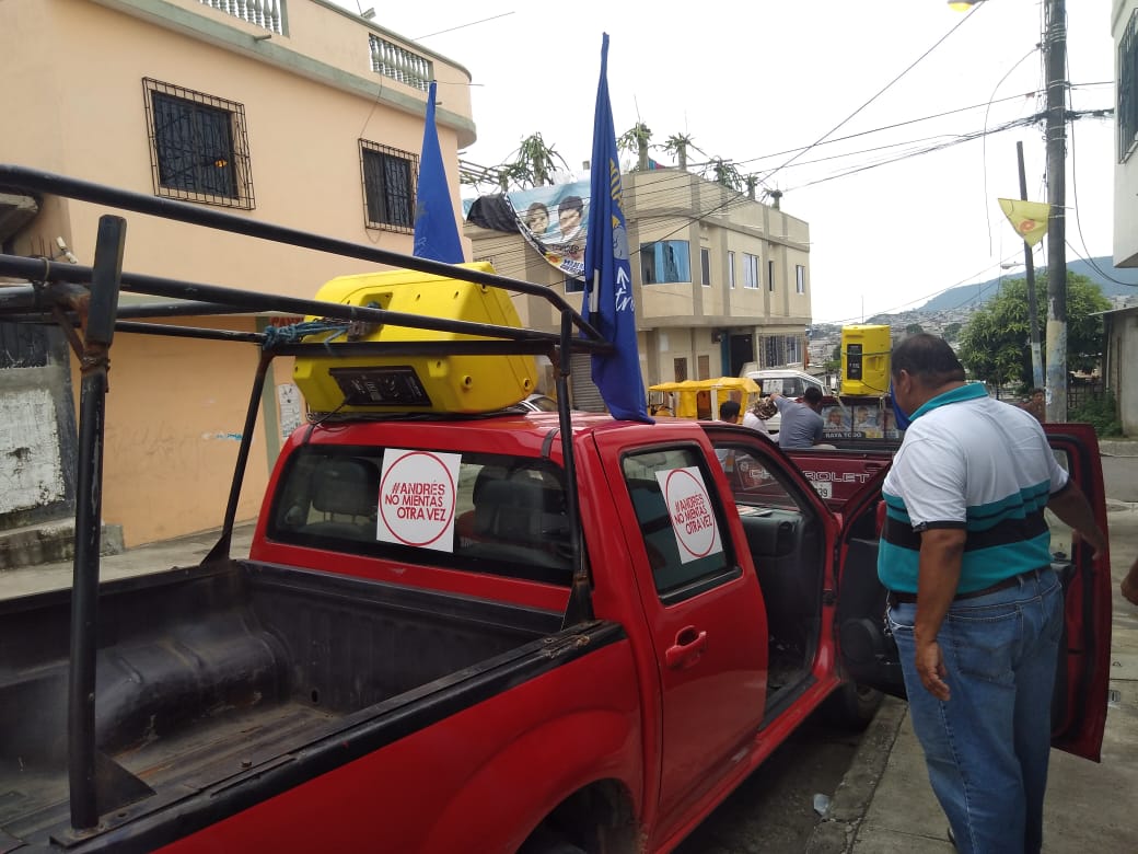 IndConLasso's tweet photo. El equipo de trabajo de Eriberto Llamuca en coordinación con el equipo Presidencial del Guayas realizó trabajo de perifoneo, prueba rápidas covid-19 y posteo.
#EncontrémonosParaLograrlo
@KAROLURIBEVELEZ https://t.co/Avpzs4yT2Y