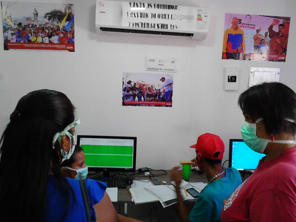 MsvPlaza's tweet photo. Atendiendo el llamado de nuestro Alc. @luiscarPSUV estructura del @MsvPlaza mantiene el fiel compromiso de velar por la salud de la población participando en la SS @Guarenas0Covid @HectoRodriguez @NicolasMaduro @SomosvMiranda @MovSomosVe @MervinMaldonad0 #PrevenirEsVencer #30Mar https://t.co/KyvM9t3ZHq