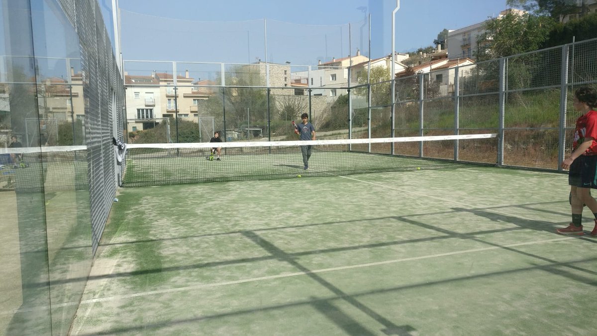 moixiganguers's tweet photo. Avui ha estat el torn dels #minimoixis, que també es defensen a la pista! Bona feina cracs! https://t.co/eq5ZrU67I2