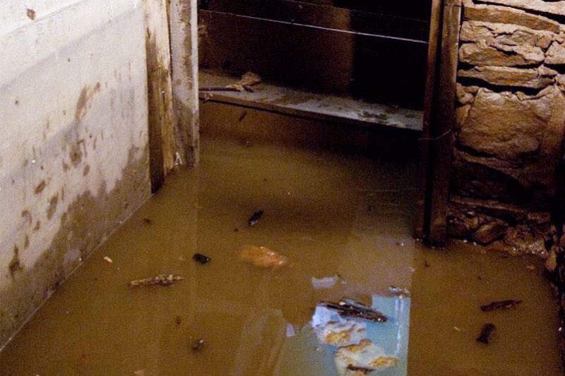 GoodFire41's tweet photo. More flooding possible tonight, if at all possible stay away from flood waters! https://t.co/4emYx2yJGh https://t.co/nuxkjgWkWH