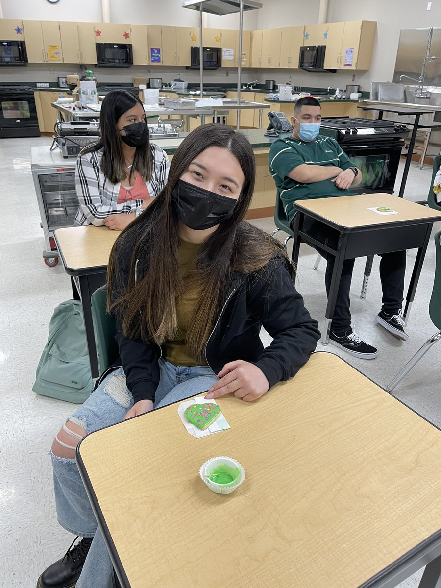Students had so much fun decorating sugar cookies on the first day back!  #SCCA_BEARS
LOVE having students back in the kitchen!! #summitstrong