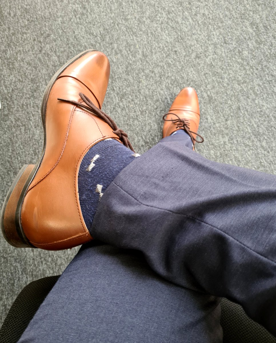 odincdmx's tweet photo. 😁 me compre esos zapatitos 👞👞 a mi me gustaron lo malo que creo es mucha agujeta, ustedes que opinan? https://t.co/UsU023LhMd