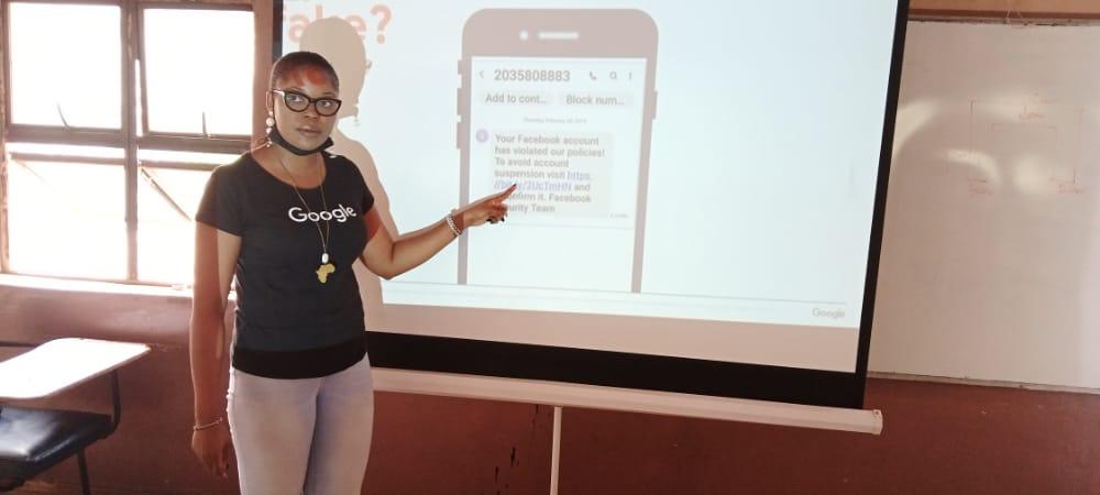 disi_nigeria's tweet photo. Through our Webrangers program, we established another webrangers club today at Anglican Girls Grammar School Apo. The program aims to raise online superheroes who will advocate and spread online safety messages amongst their peers.
#OnlineSafety #WebrangersClub #AGGS #StaySafe https://t.co/IGoyuI6OBb