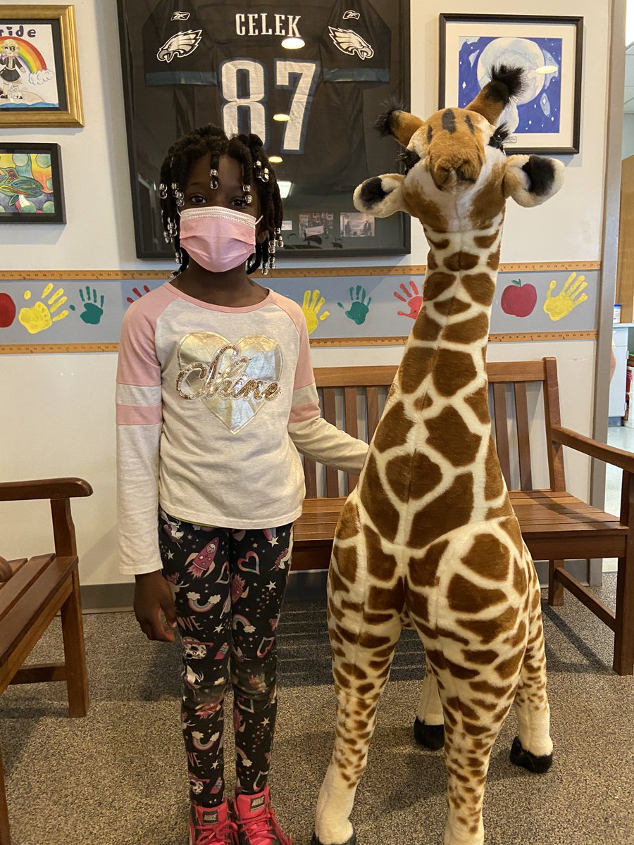 FlickerNorwood's tweet photo. Congrats to the winner of our PBIS raffle for the giant giraffe! @WeAreNorwood https://t.co/N8uskeKlWL