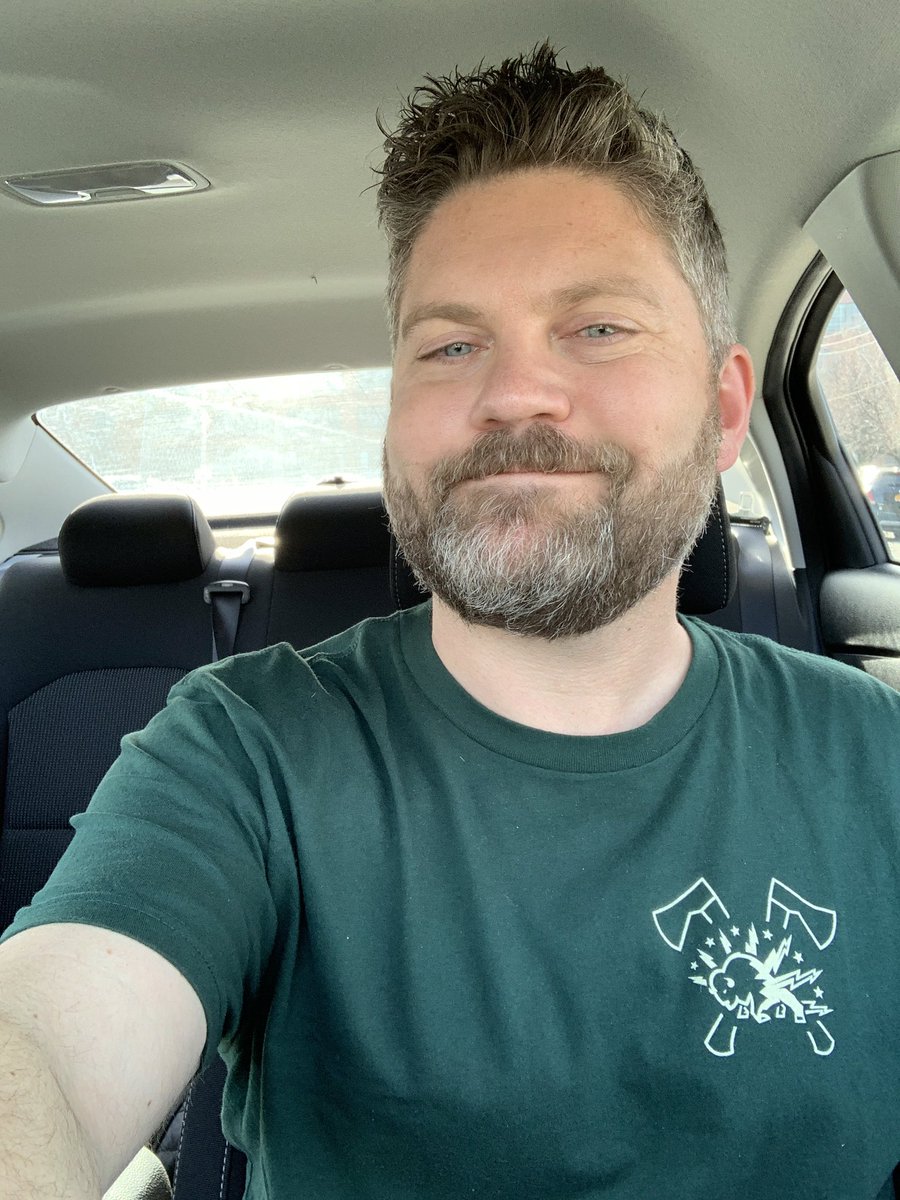 DelReid's tweet photo. Rocking this sweet @chargebflo collab we did with @hatchetsandhops a few years back on this fine #26Tuesdays https://t.co/LZoB06cnik