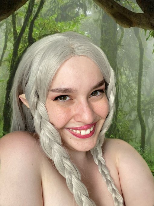 you encounter an elf in the forest. roll to seduce? https://t.co/T8efMyq6S9