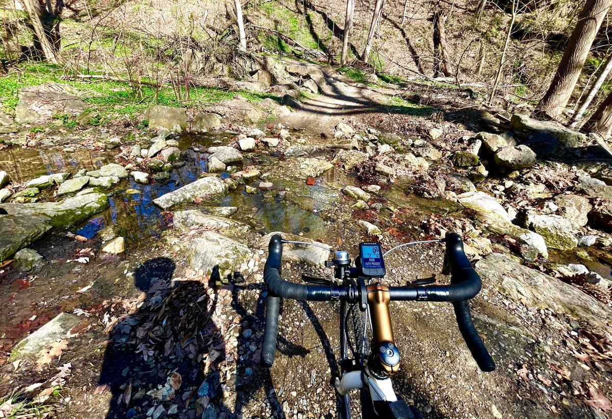 benjaminle's tweet photo. Glorious weather on the last day of our #SpringPause so it seemed like a good time to go exploring in #WissahickonValleyPark. Was happy to have a #cyclocross bike to ford this stream &amp; hike up/down a rocky #YellowTrail since the multi-use path into the park is under construction. https://t.co/F5rLo3xu5g
