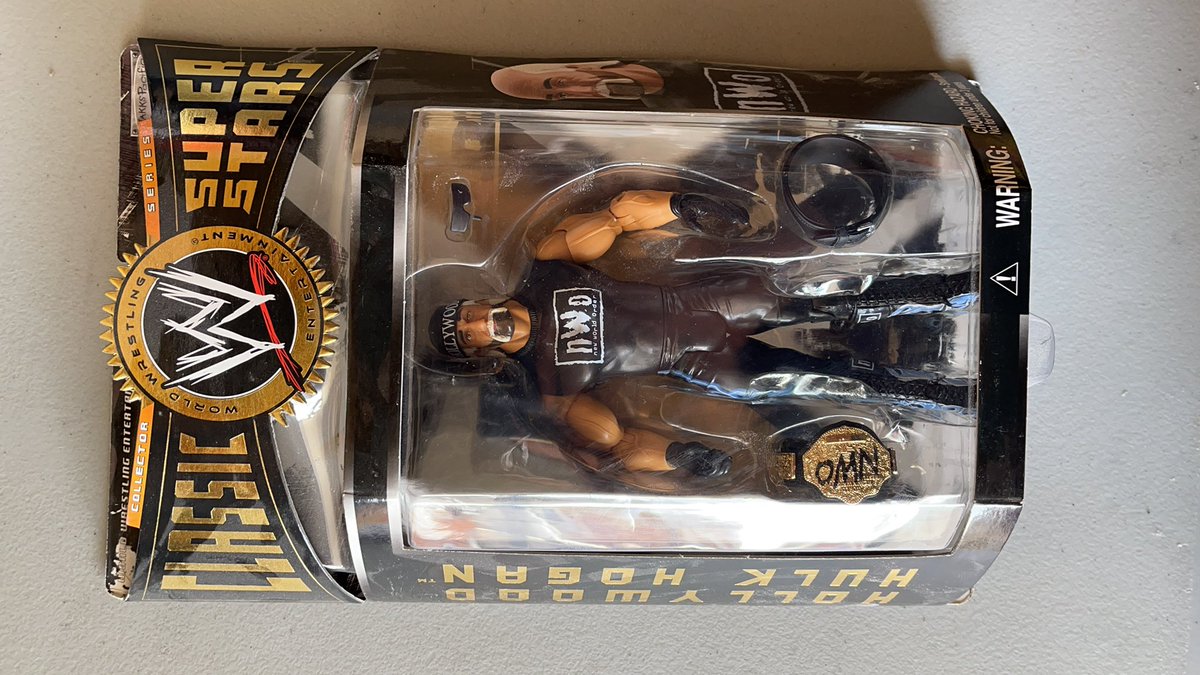 HeadOverSnkrs's tweet photo. @HulkHogan can I brother get a retweet for being an avid collector of your action figures? https://t.co/aEtXk6wMQI