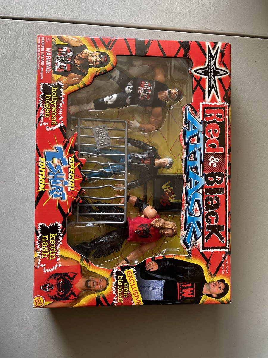 HeadOverSnkrs's tweet photo. @HulkHogan can I brother get a retweet for being an avid collector of your action figures? https://t.co/aEtXk6wMQI