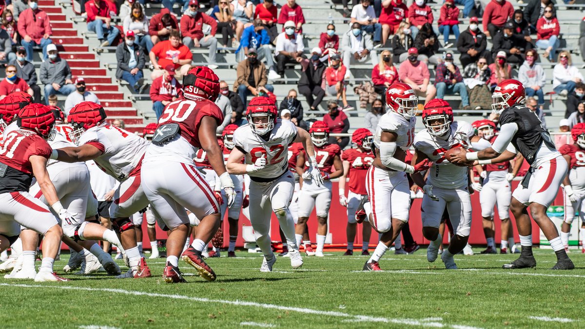 RazorbackFB's tweet image. 𝗢𝗣𝗘𝗡 𝗦𝗖𝗥𝗜𝗠𝗠𝗔𝗚𝗘 𝗢𝗡 𝗦𝗔𝗧𝗨𝗥𝗗𝗔𝗬

Come see us on Saturday morning before @RazorbackBSB takes on Auburn at 2!

Gates to DWRRS open at 10:30 a.m.

bit.ly/3m3lFai