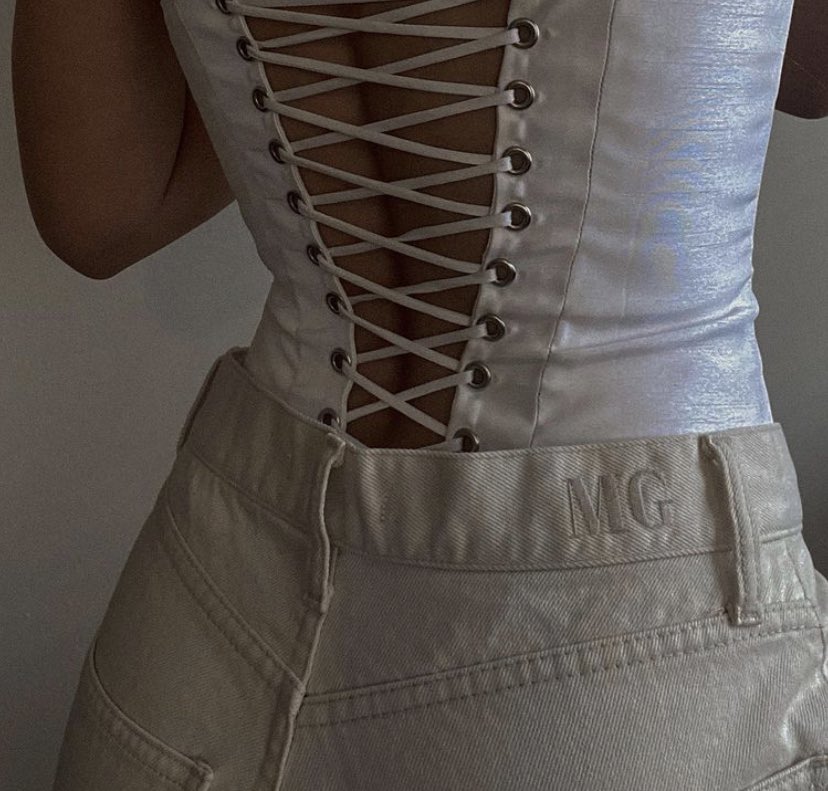 badestoutfit's tweet photo. https://t.co/uT9K9wqYk1