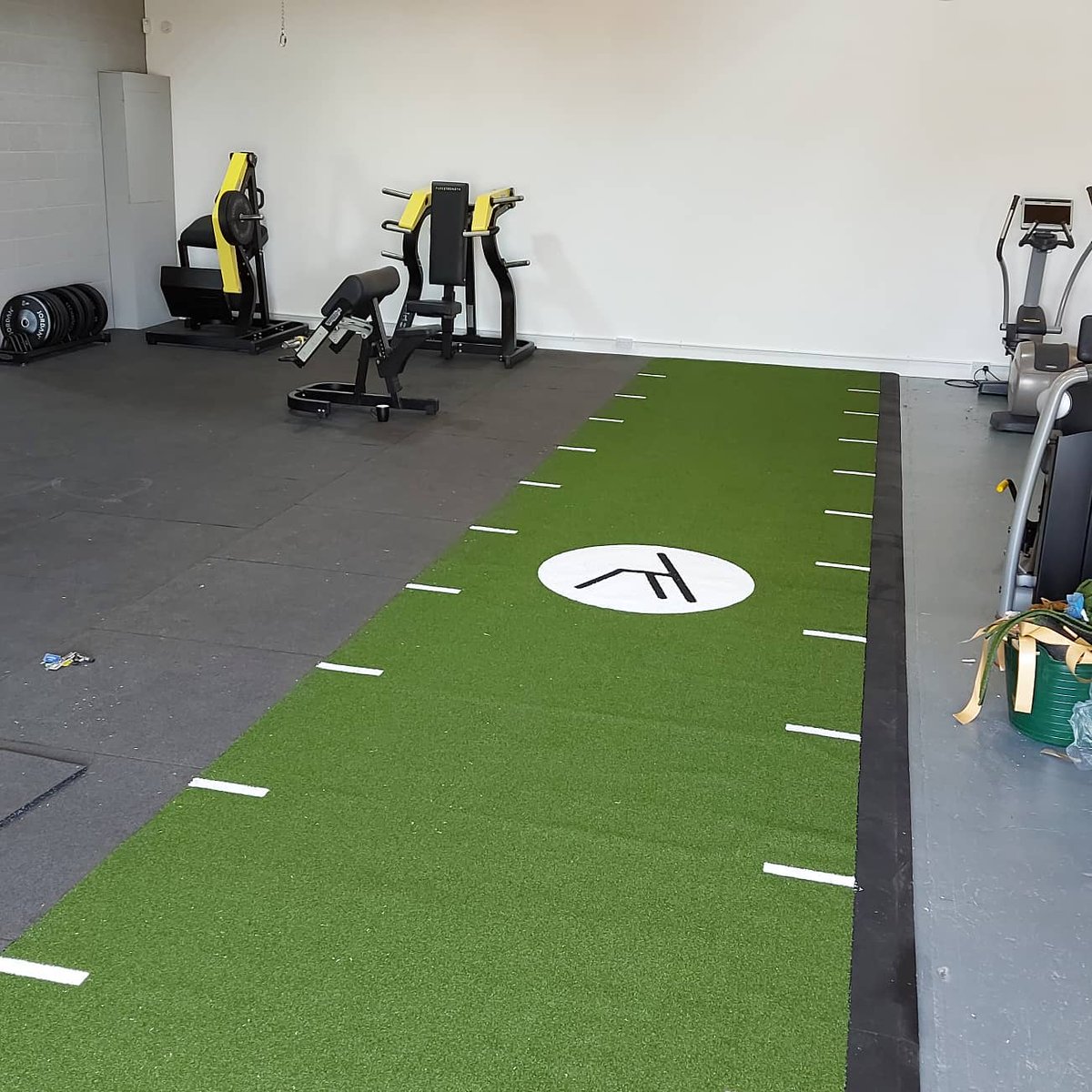 Today was our third visit at @aptitude_health to install more gym flooring. This time we extended their rubber tile flooring and installed a customised track with logo. 
Gaz is always a pleasure to work for- we hope to go back soon!

xlgyminteriors.com