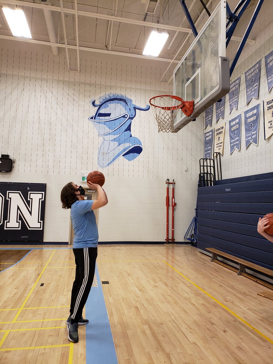 We're participating in <a href="/SOOntario/">Special Olympics Ontario</a> March Madness Virtual Basketball tournament this week! So great to see the kids enjoying their time on the court and join in such an inclusive event! 
Also a huge thank you to <a href="/APhysed/">Assumption_PhysEd</a> for always accomodating us!! 👏🏀 #gobluego <a href="/cquinlan44/">Colleen Quinlan</a>
