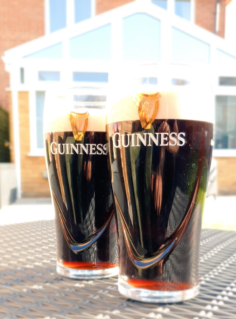 Following new #Covid19UK garden rules 🍻
@shanecastle82 <a href="/GuinnessIreland/">Guinness Ireland</a>