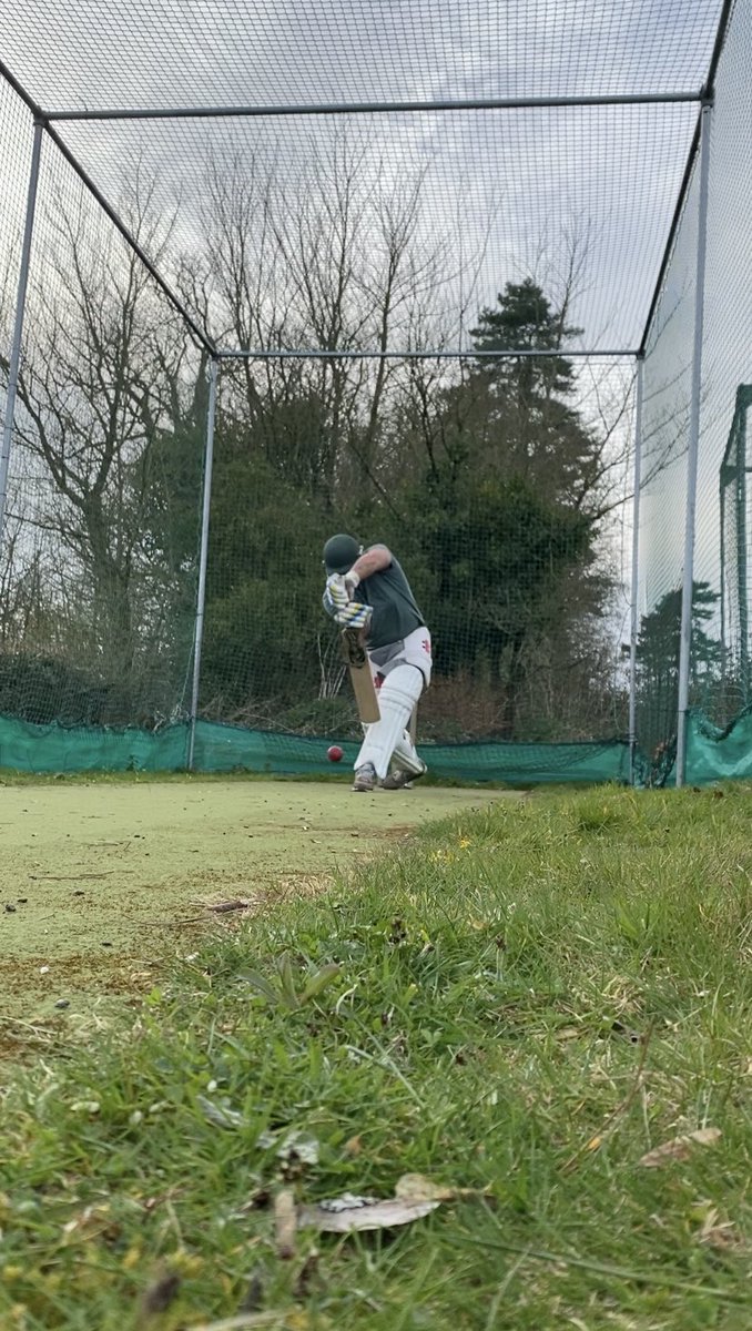 CrowcombeCClub's tweet photo. All of the shots from the man himself @chrisCLAV3Y. First net session ✅ #crowcombecc #crowcombe #combetrain https://t.co/YDub5C4Whp