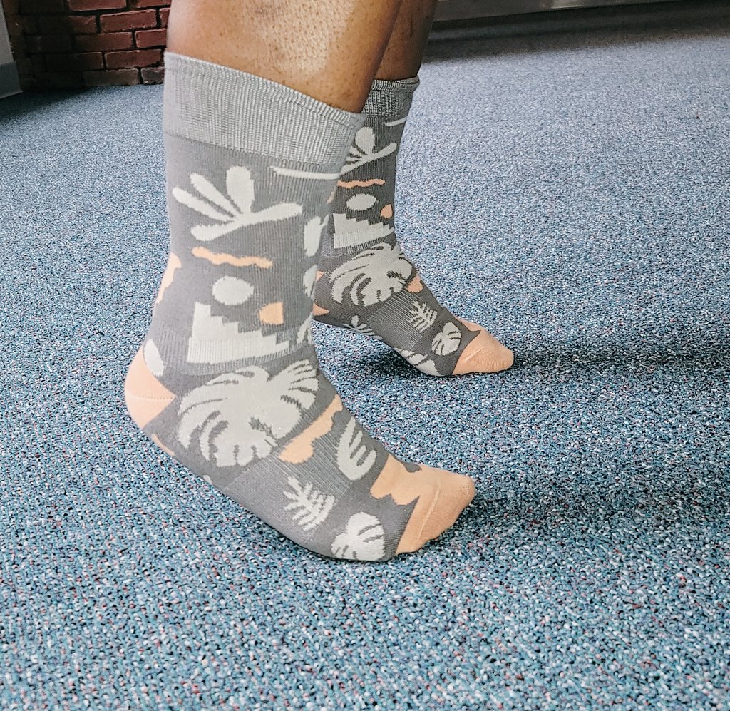 lifethrusocks's tweet photo. Pep in my step๐๐พ @pairofthieves #sockgame #sockaholic #socksoftheday #sotd #sock #socks #feet #sockswag #sox #soxy #sockfetish #socklovers #sockgang #sockproblems #sockaddict #funkysocks #mensfashion #blackmenfashion #funsocks #happysocks #pairofthieves #funkysocks #crazysocks https://t.co/SY5VwODdly