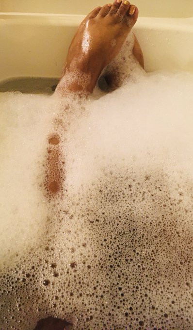 Drink my bath water Simp Approach and Send &amp; Serve!!!! Foot worship femdom content creator picsforsale