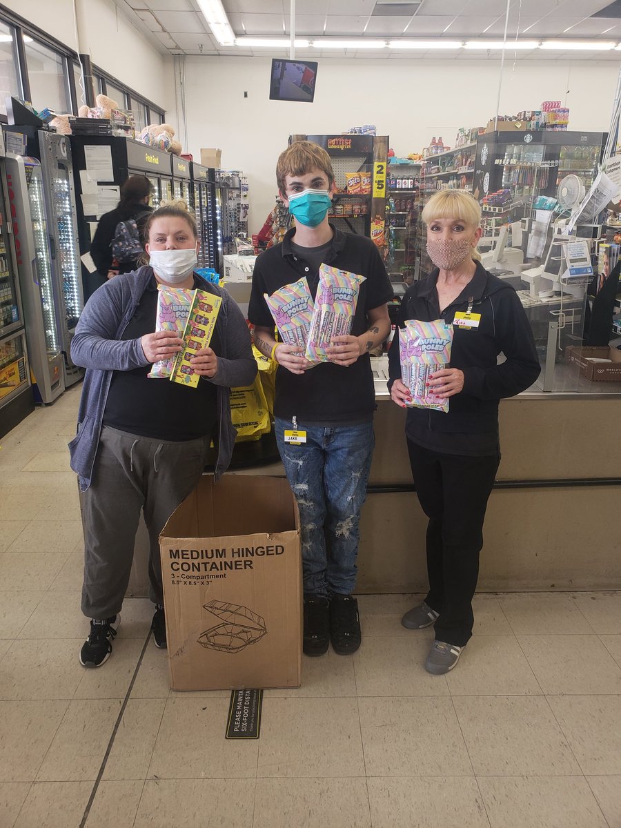 Thank you to Mandy and her amazing team at Dollar General for their generous donation of Easter candy and prizes to Hancock Place Early Childhood Center! We are so lucky to have such great support from our community!