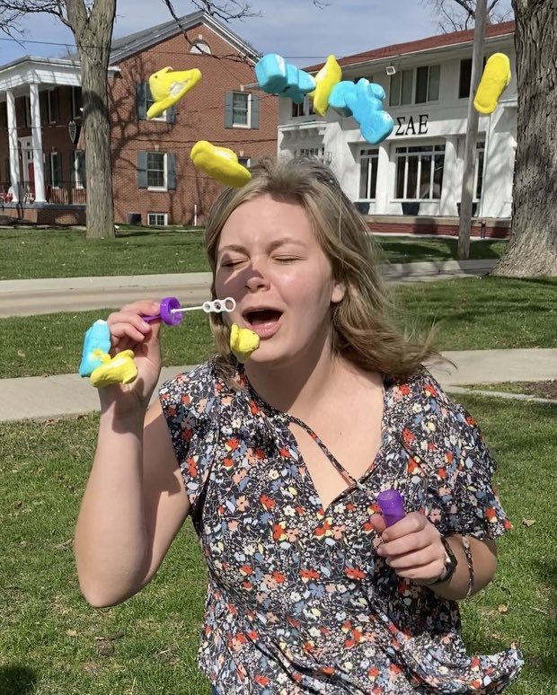 Get this girl some Peepsi #HangingWithMyPeeps #PepsiSweepstakes #pols116 @Pepsi <a href="/PEEPSBrand/">peepsbrand</a>