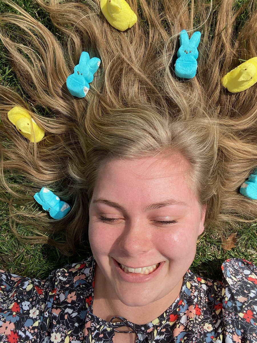 Liza_Vinyon's tweet photo. Get this girl some Peepsi #HangingWithMyPeeps #PepsiSweepstakes #pols116 @Pepsi @PEEPSBrand https://t.co/3UTOsryuk7