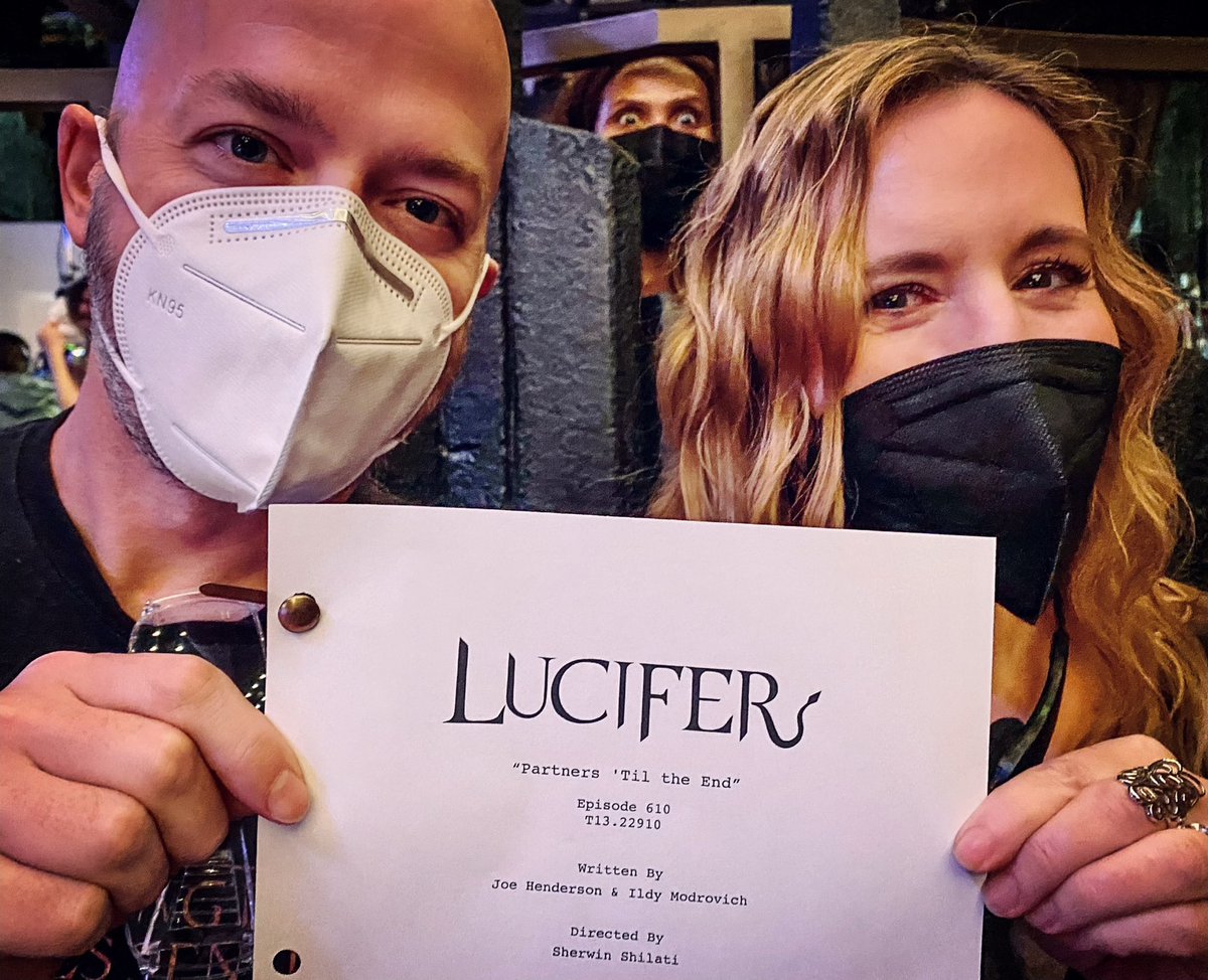 Ildymojo's tweet photo. Final episode title y’all. (Bonus: demonic photo bomb.) ❤️😈 #Lucifer #LuciferS6 https://t.co/9rlIA6v2cx