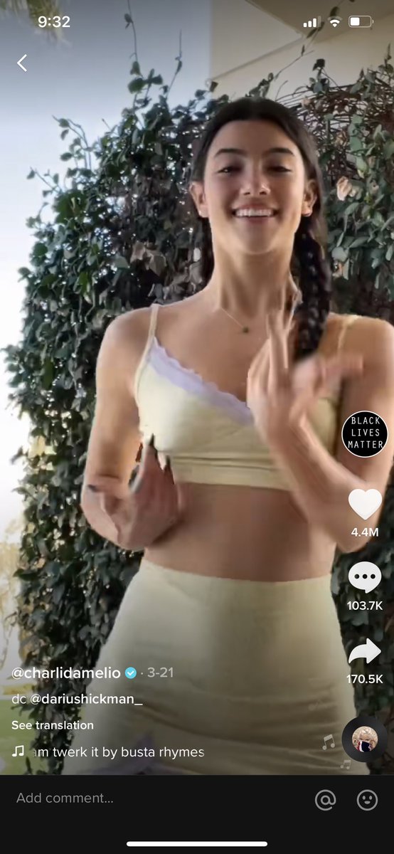 Ssadierosee's tweet photo. GUYS CHARLI IS HOMELESS WE HAVE GOT TO HELP HER 😭😭😭🥺🥺🥺🥺. #donatetocharli #savecharli #charlidamelio https://t.co/A27mPbTzlK