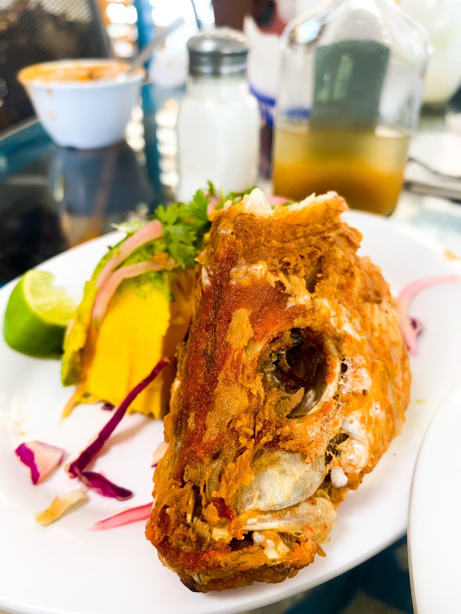 EmaniTV's tweet photo. All I need is snapper &amp; a mojito🥺 https://t.co/dR3KXaMb52