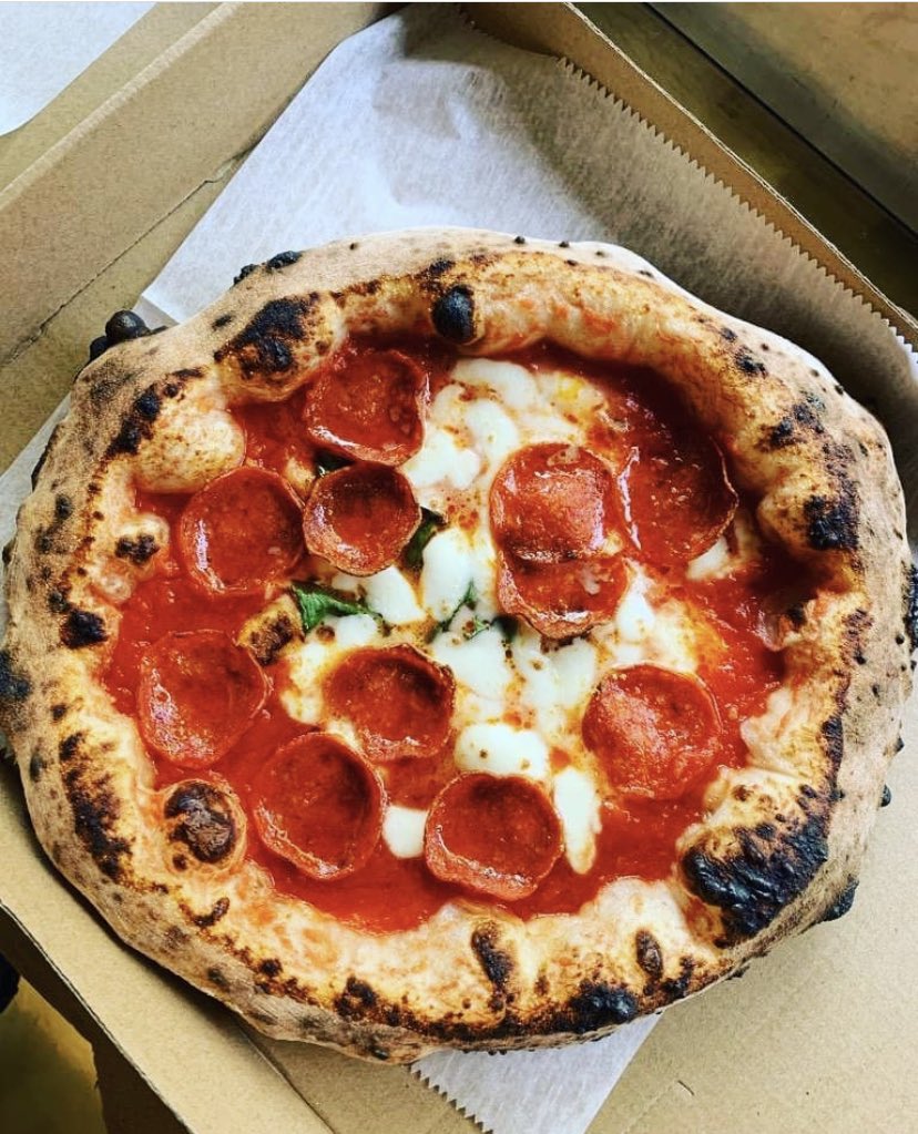 NeaExpress's tweet image. .@HudsonYardsNYC Parked every day 12pm-8pm 😍🍕**Vegan and Gluten free options available!!** #hudsonyards #nyceats #nyc #nycvegan