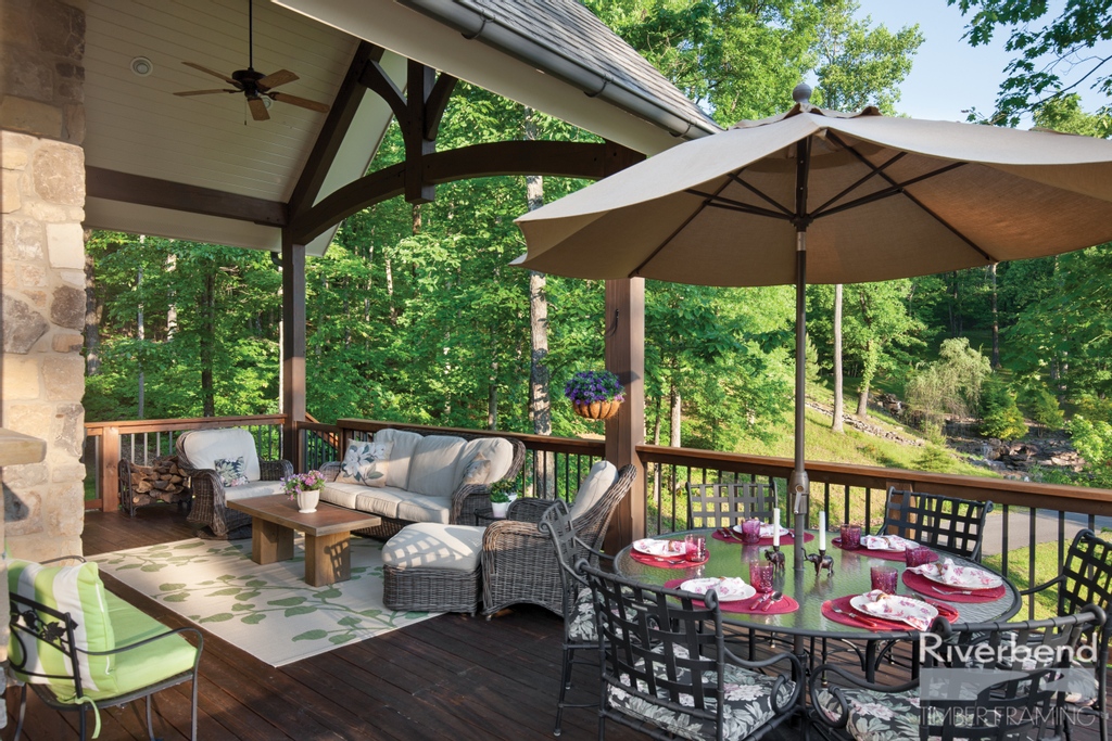 RiverbendTF's tweet image. The last #outdoorspace that has us dreaming of warmer days is this #multiusespace perfect for relaxing in front of the fireplace or enjoying views while dining with friends. See more  at l8r.it/PqqK.

#outdoorliving⁠
#timberframehomes⁠
#timberhomeliving⁠