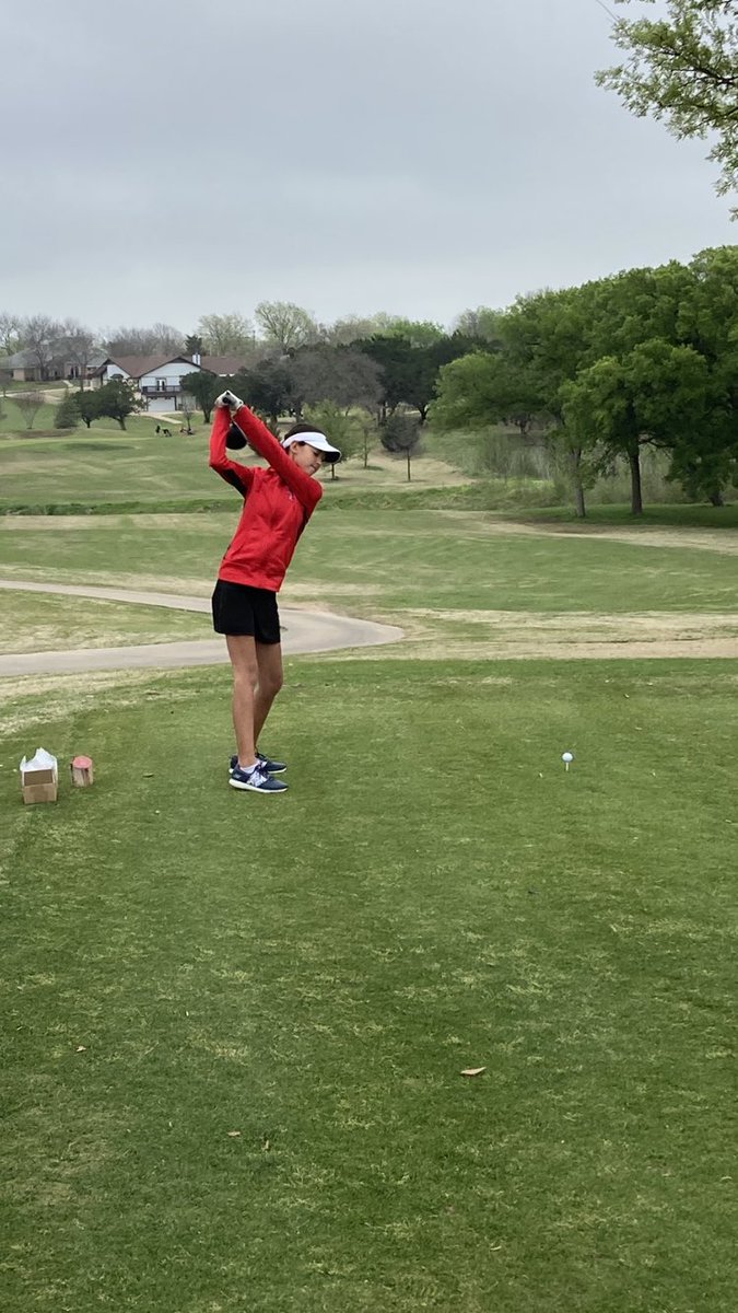 BeltonLTG's tweet photo. Lady Tigers have a big lead after day 1 of district thanks to a season low team score! 6 Lady Tigers inside the top 10 individuals! https://t.co/7g3J1c1IoY