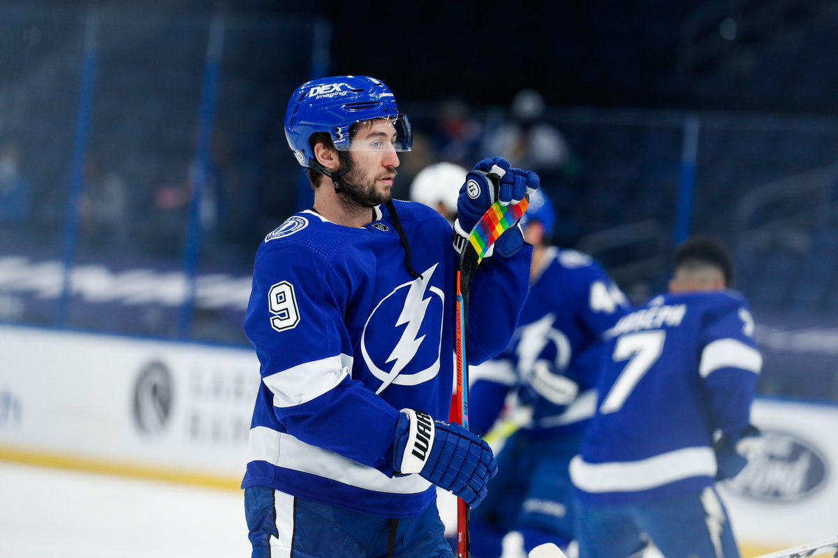 TBLightning's tweet photo. Happy #BoltsPrideNight! 🏳️‍🌈

#GoBolts https://t.co/Ssp5YJUF3U