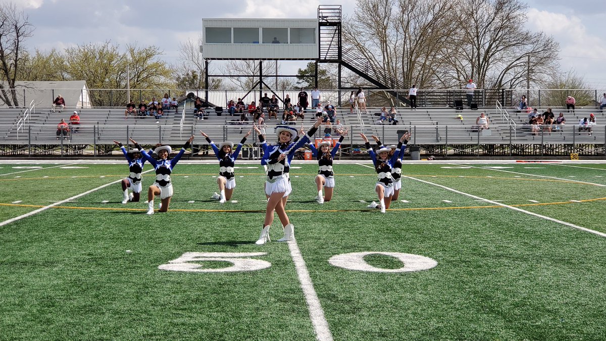 WranglerBelles's tweet photo. We loved getting to cheer on our Cisco Wrangler football team to a Wrangler victory at the season opener football game! It was so much fun getting to perform for Wrangler fans at halftime, with our high kick routine! Go Big Blue! ๐ #seecisco https://t.co/LSewBRdw9o