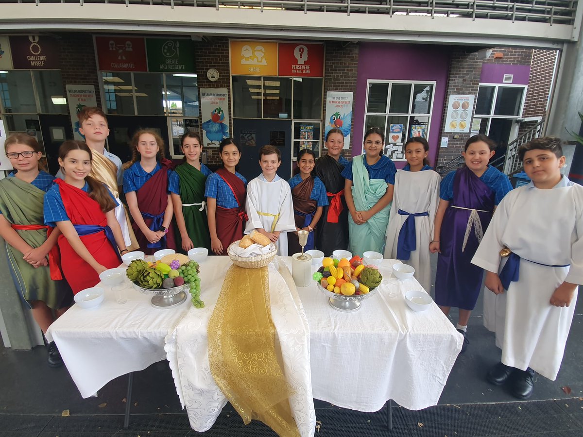 SydCathSchools's tweet photo. Holy Thursday: Our schools have commemorated #HolyWeek beautifully, with reenactments of Palm Sunday, the Stations of the Cross, the Last Supper and the Washing of the Feet. https://t.co/jXY0zqNzwd