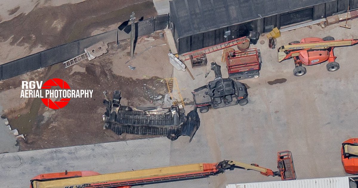 RGVaerialphotos's tweet photo. Looks like Starship SN11 legs (sort of) deployed and landed on that ATV. https://t.co/1vV5Cln9zZ