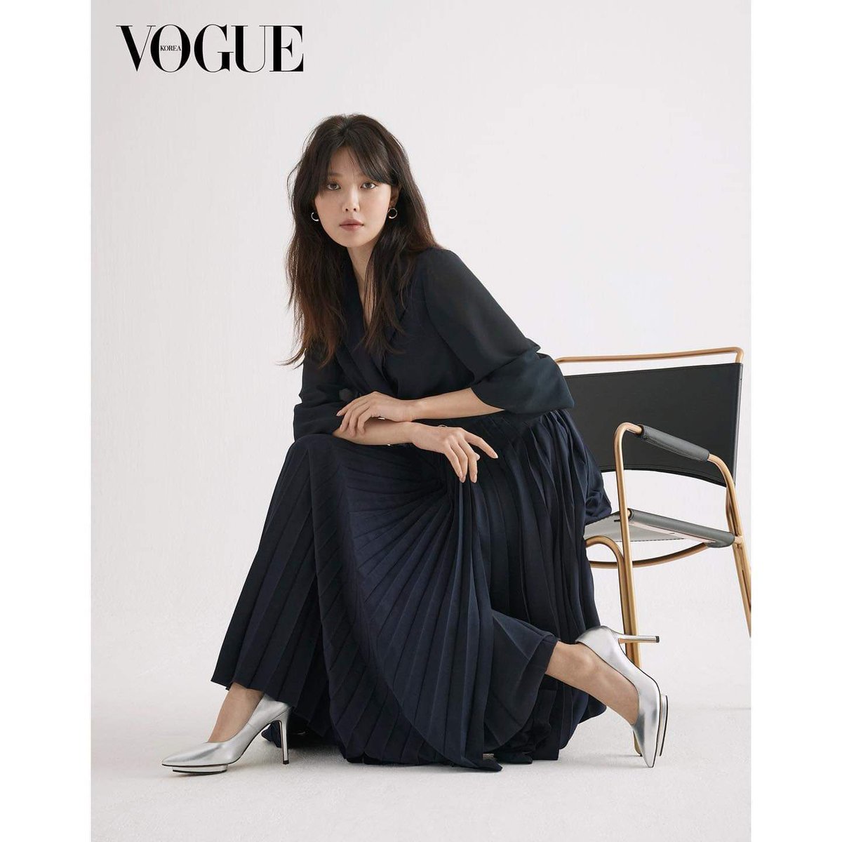 syfiIes's tweet photo. 210331 theizzatcollection updated with a new picture 

🔗 https://t.co/FmL4Fa8LEy
🔗 https://t.co/7cG1B5LVXc

#ChoiSooYoung #최수영 https://t.co/I90S02Ajiw