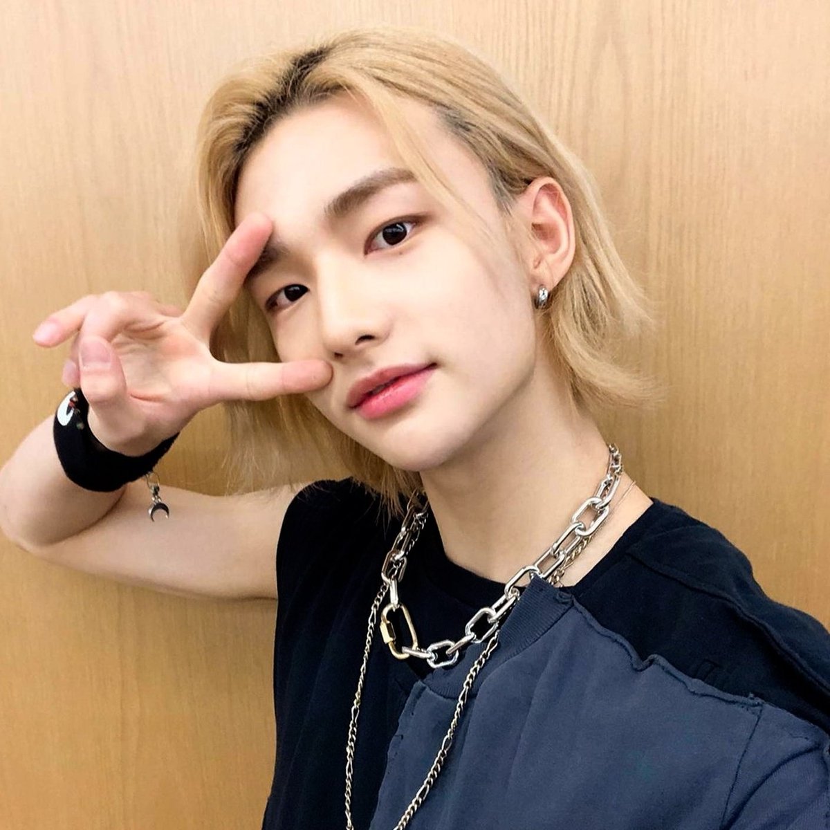 hwangkooki's tweet photo. -Eu te amo Hwang Hyunjin. https://t.co/k5nyjqOM27