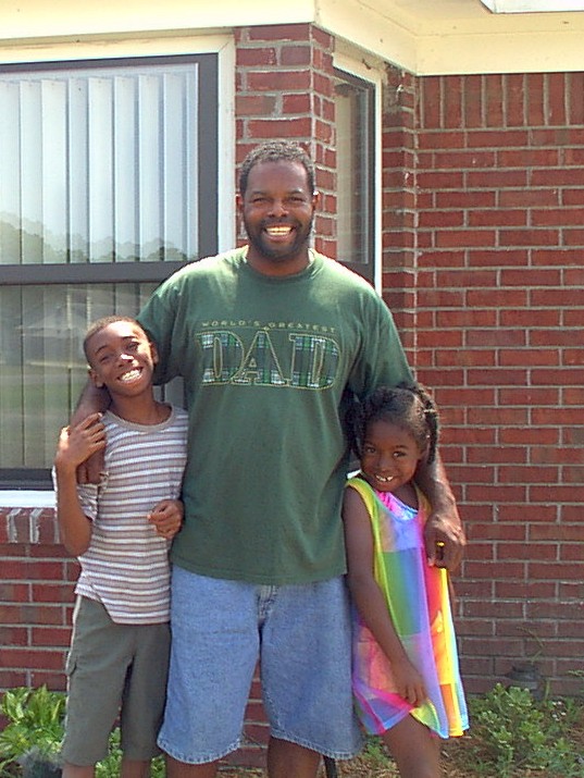 wmjackson's tweet image. When your daughter turns 25 and your son turns 29 you think how fast time flies. Cherish your babies all through their lives and make happy memories dads!! #DadsAreImportant #DadsAreNeeded #DadsInfluenceLife #DadsLoveYourKidsAlways
#UnconditionalLove 
Dad❤️ Shae and Sean