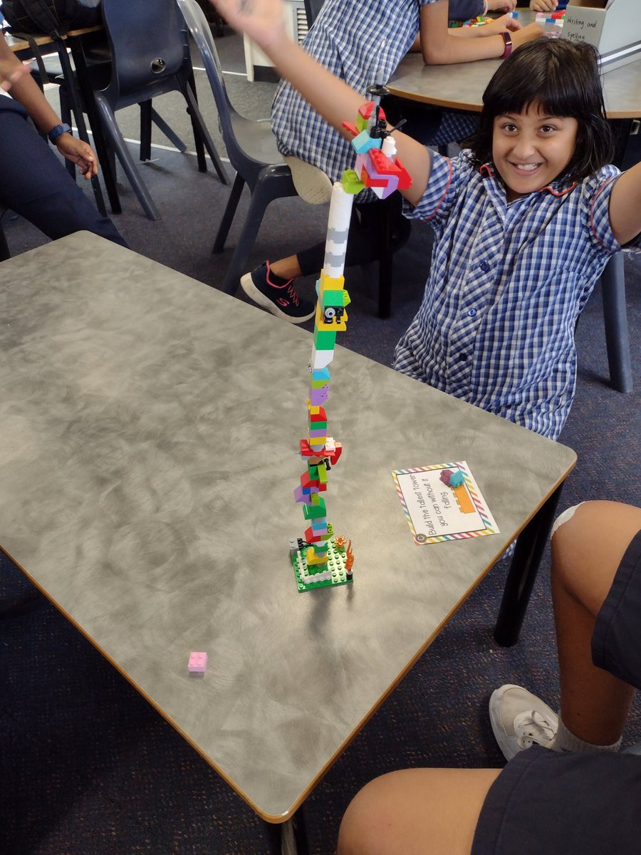 MissB_ACPS's tweet photo. Bit of teamwork and fun with some Lego challenges! @AitkenCreekPS https://t.co/deazGwLRUg