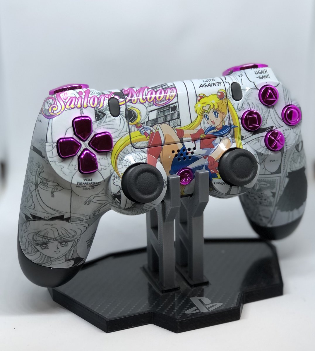CesarsDesigns's tweet photo. I didn’t think sailor moon was ever going to be a request but I’m glad it was. I wonder what old anime someone will want next.
.
.
#cesarsgaragedesigns #sailormoon #anime #sony #ps5 #ps4 #gaming #gamergirl #gamer #customcontrollersuk #fortnite #apexlegends #callofduty https://t.co/VBzDp2ur4h