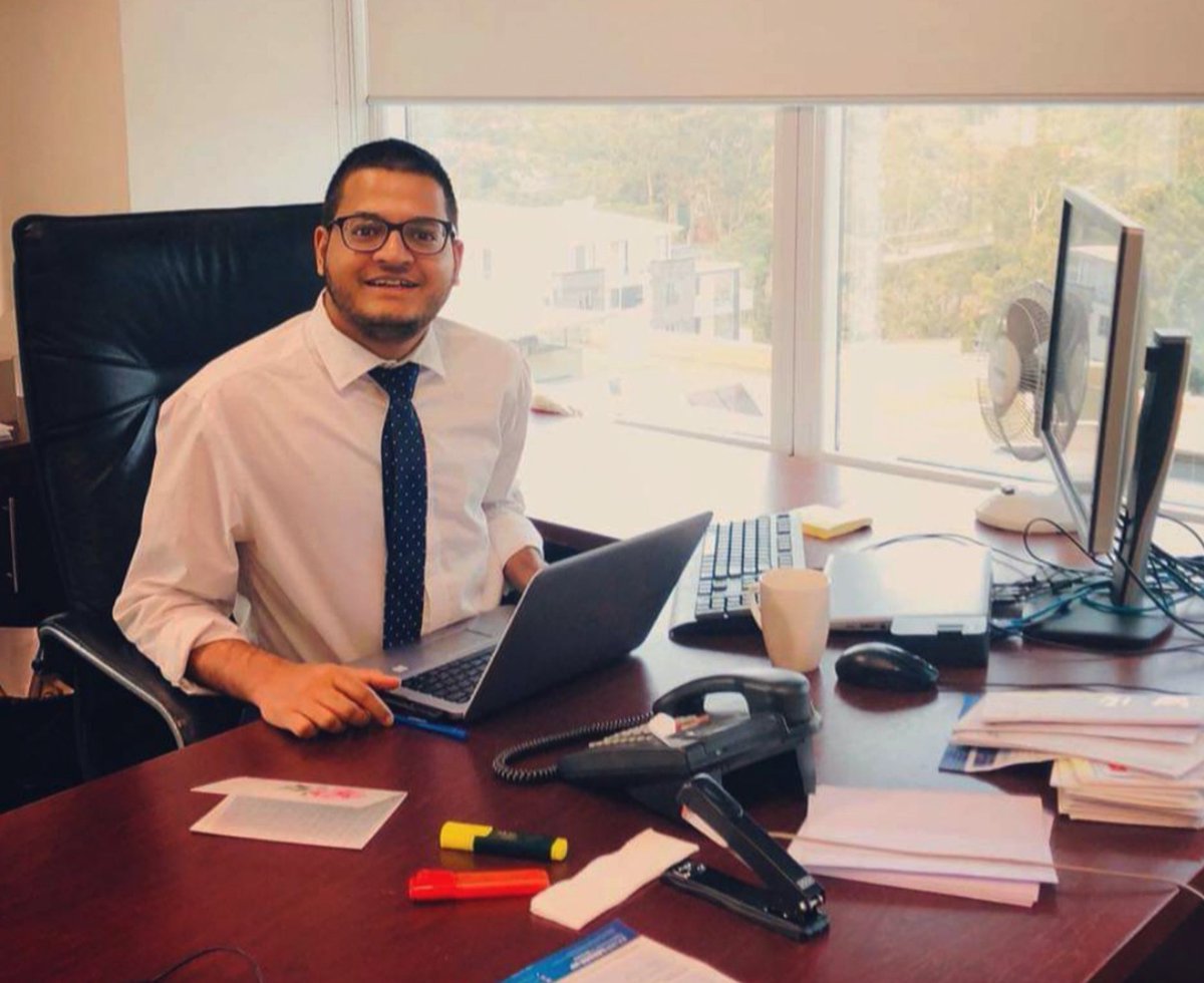 Macleay College tweet media