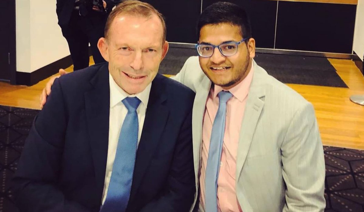 Macleay College tweet media