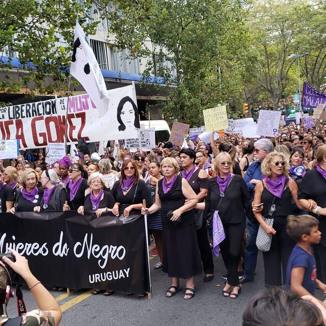 AlCanelones's tweet photo. Gracias @IntersocialFem de Uruguay, miren que bello está nuestro País, gracias al @PITCNT1 por tantas movidas gracias de Verdad a los y las trabajadores de la salud por dar lucha a esta Pandemia Mundial que nos a alejado de nuestros seres queridos, MEMORIA. https://t.co/QKnPCd2Pl8