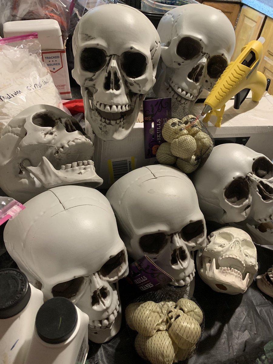 DDCP_SF's tweet photo. We love altering cheap plastic skulls! ๐ป Making each unique w/ their own personality. Here are a few pictures from start to finish ๐ You can buy some of our #skulls at our shop! https://t.co/hk6Xu14jvq #diyfilmmakers #diyhorror #diypropmaking #horrorcrafts #skullprops https://t.co/WEnXXnfw4r