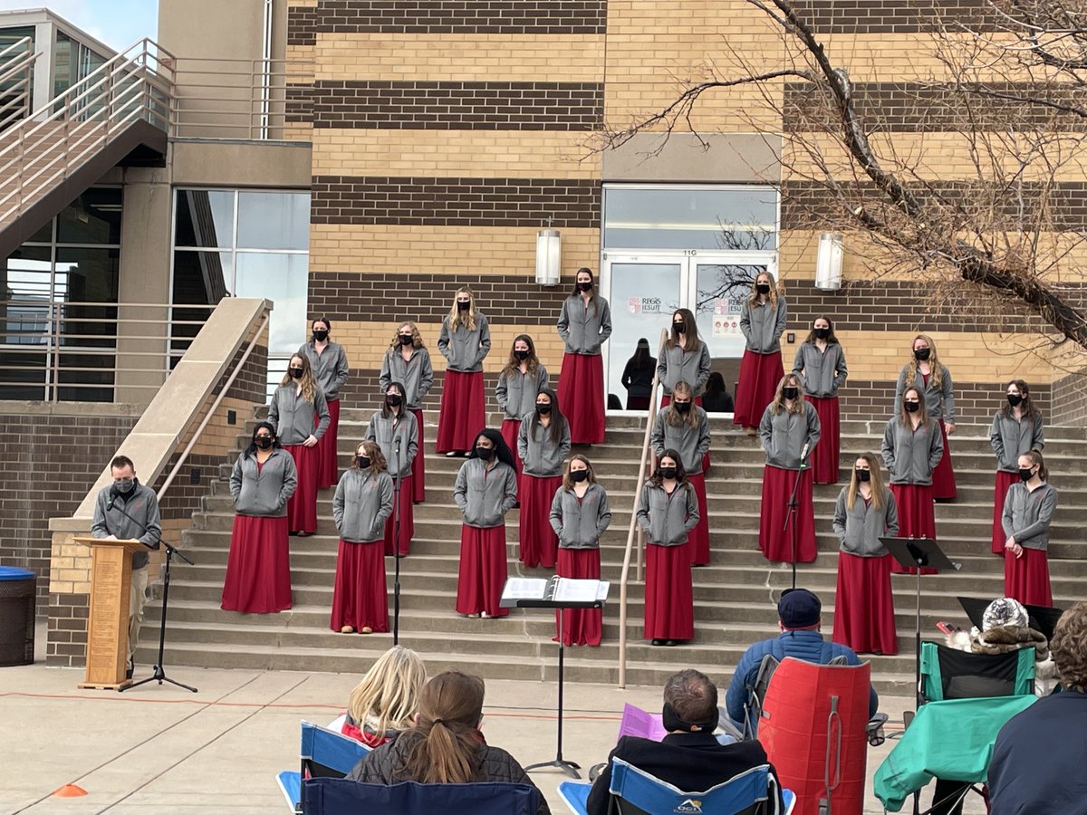 RegisJesuitHS's tweet photo. The Canta Belles about to perform the beloved #RJTradition of their Easter Vigil. #RJCreates #RJLife #RaidersTogetherataDistance https://t.co/ZcM6d7lWDs
