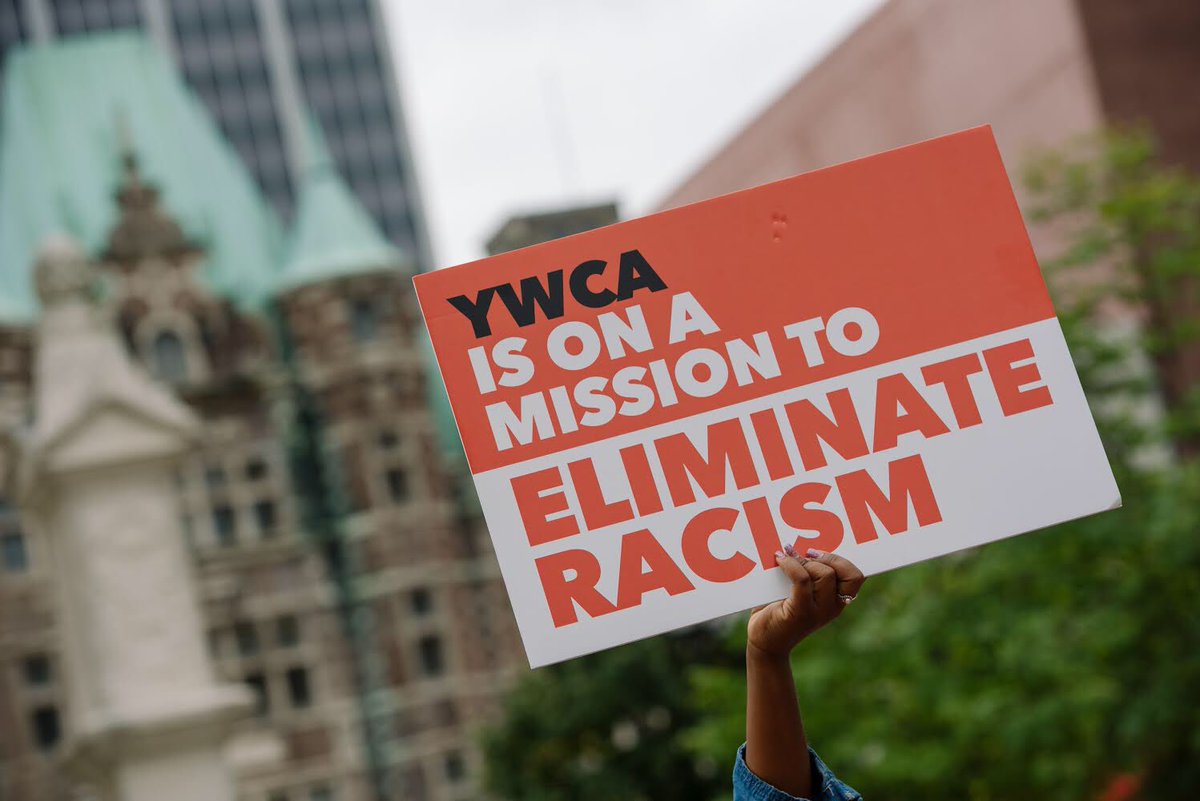 ywcadayton's tweet photo. Our Racial Equity &amp; Social Justice Challenge returns in just two days. 

We currently have nearly 900 participants registered to embark on this important 21-day journey! RT to help us get 1,000 participants.

https://t.co/otFMgmo1I9 #StandAgainstRacism https://t.co/HAsMP1MY5f