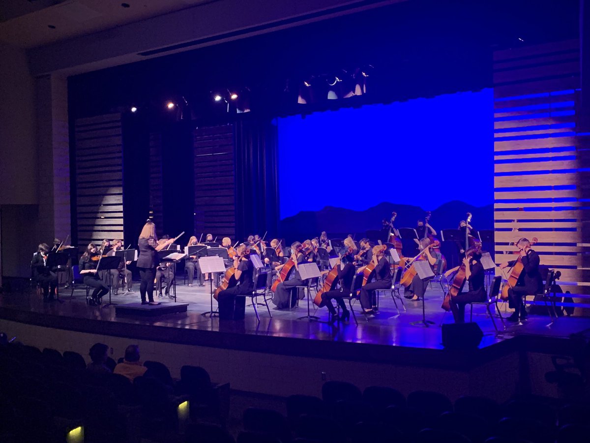 BettHighSchool's tweet photo. Bettendorf Chamber Orchestra.  Amazing talent on display!!! #bettpride https://t.co/Q1giy6xAmm